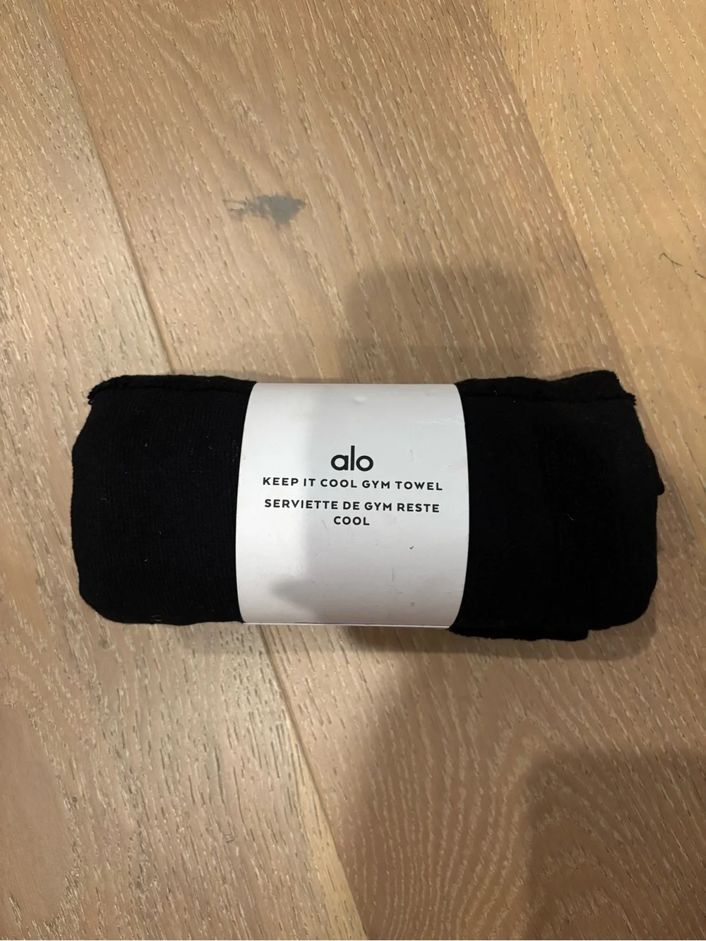 ALO Yoga Keep It Cool Gym Towel Black NWT Logo Absorbent Cotton